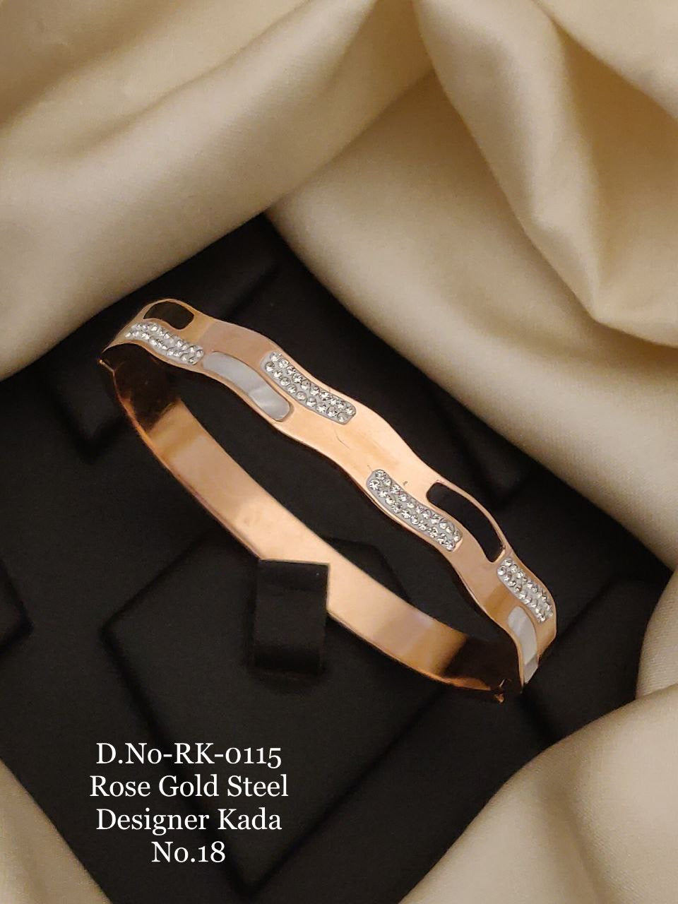 Maveric 002 Women Bracelet