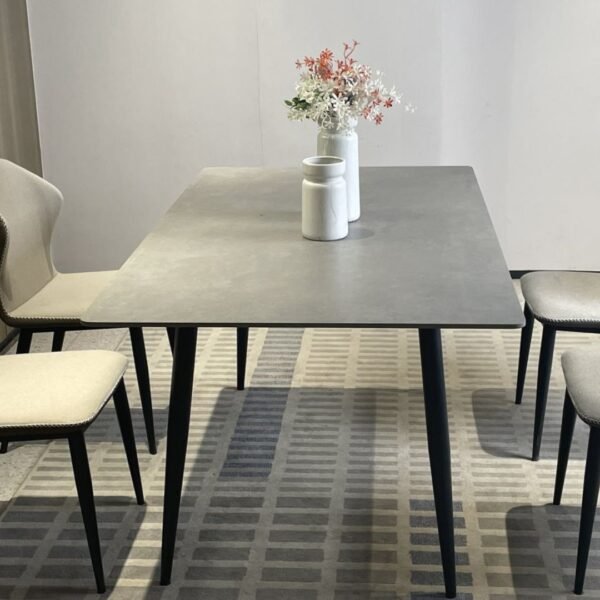 table ceramique grise contemporaine inrayable